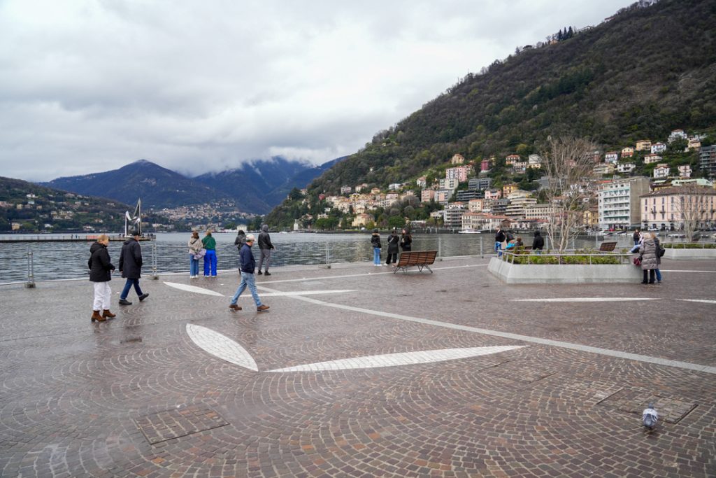 Scopri di più sull'articolo COMO: IL LUNGO LAGO TORNA AI CITTADINI FINALMENTE DOPO 20 ANNI