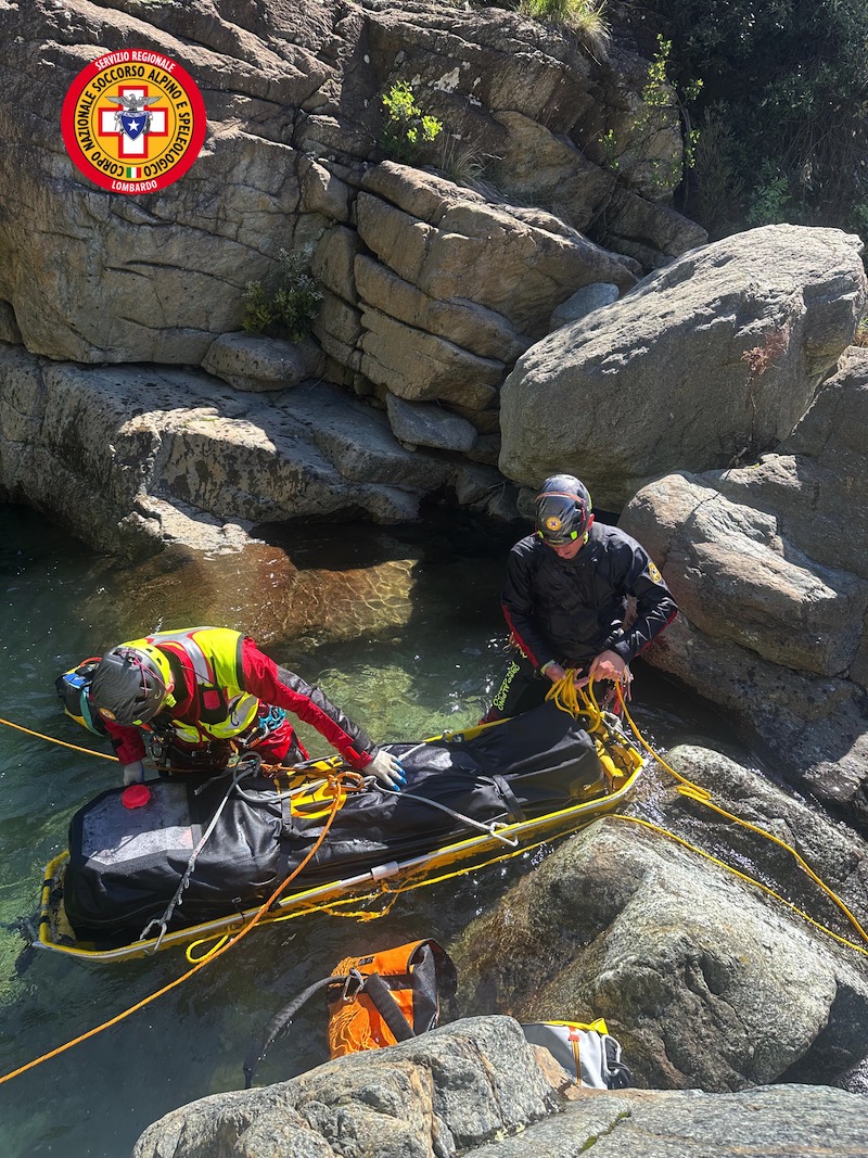 Scopri di più sull'articolo FONTENO: ESTRATTA DEFINITVAMENTE LA SPELEOLOGA CADUTA NELLA GROTTA ABISSO BUENO