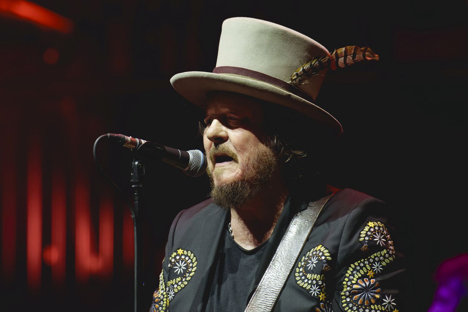 Al momento stai visualizzando ZUCCHERO “SUGAR” FORNACIARI: l'”OVERDOSE D’AMORE WORLD WILD TOUR”