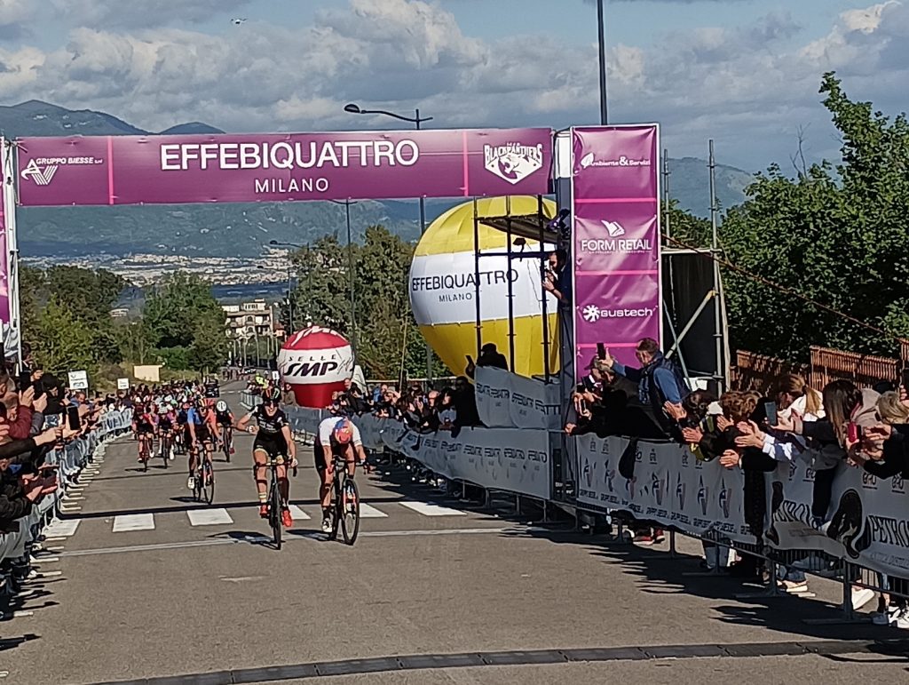 Scopri di più sull'articolo Giro Mediterraneo in Rosa: Giada Borghesi vince la prima tappa ed è leader in classifica