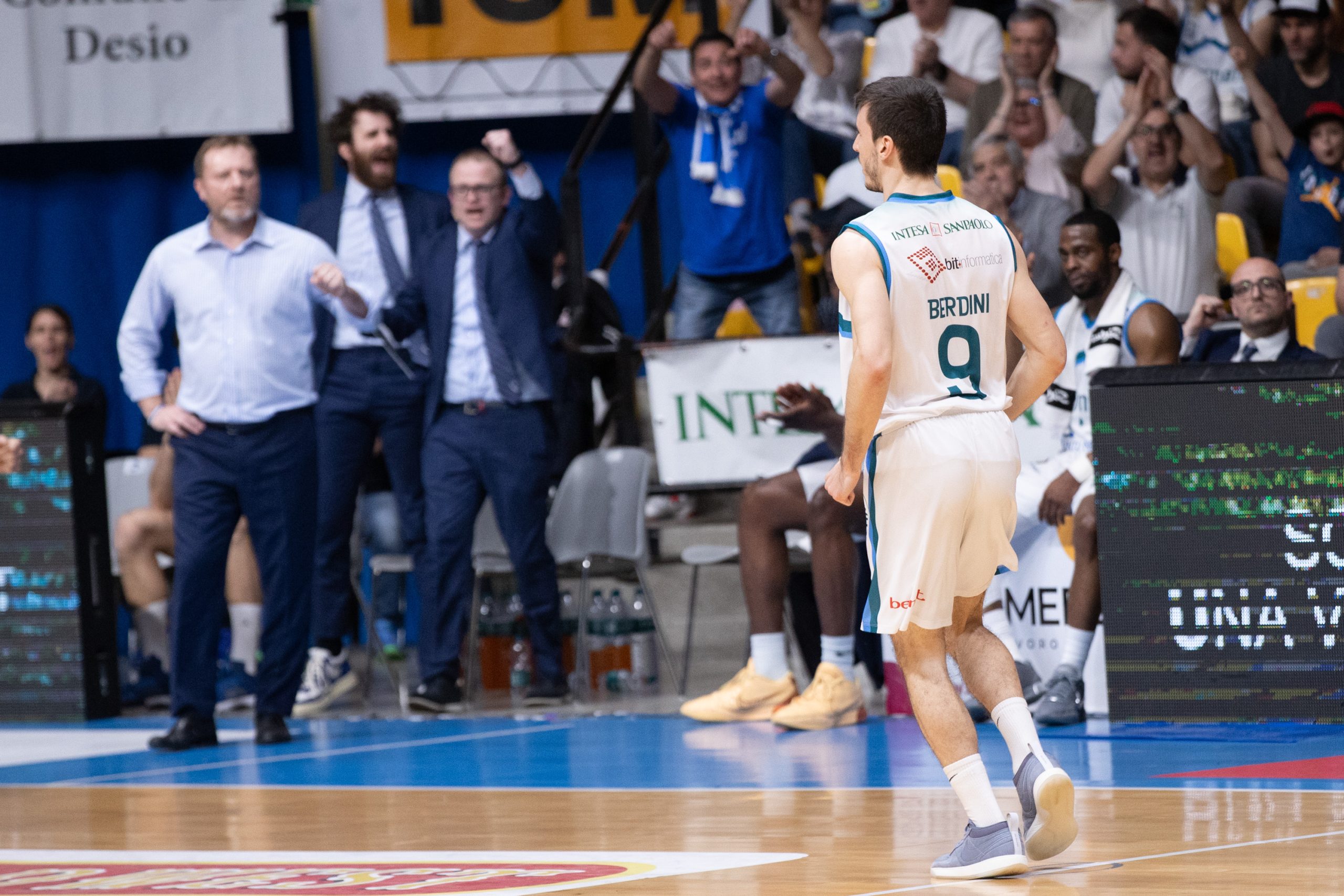 Al momento stai visualizzando CANTU’: CRONACA DI UNA PARTITA DA DOMINARE PER ACQUA SAN BERNARDO