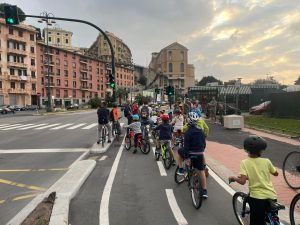 Scopri di più sull'articolo GENOVA: CONCLUSA L’INIZIATIVA “BICIBUSAURO” BIKE SCHOLL CON 27 ALUNNI