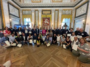 Scopri di più sull'articolo GENOVA: PROTEZIONE CIVILE, PREMIATI I 57 DIPENDENTI COMUNALI E DELLA POLIZIA LOCALE DELLA COLONNA MOBILE