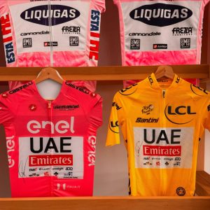 Scopri di più sull'articolo MAGREGLIO: LA LEGGENDA DI TADEJ POGCAR AL MUSEO DEL GHISALLO