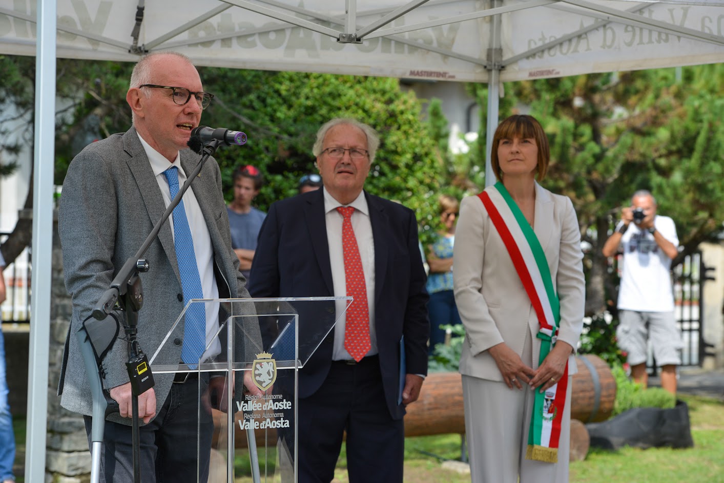 Al momento stai visualizzando In occasione del Meeting Valdohtaine la Valle d’Aosta fu riunita ai suoi emigranti a Champdepraz