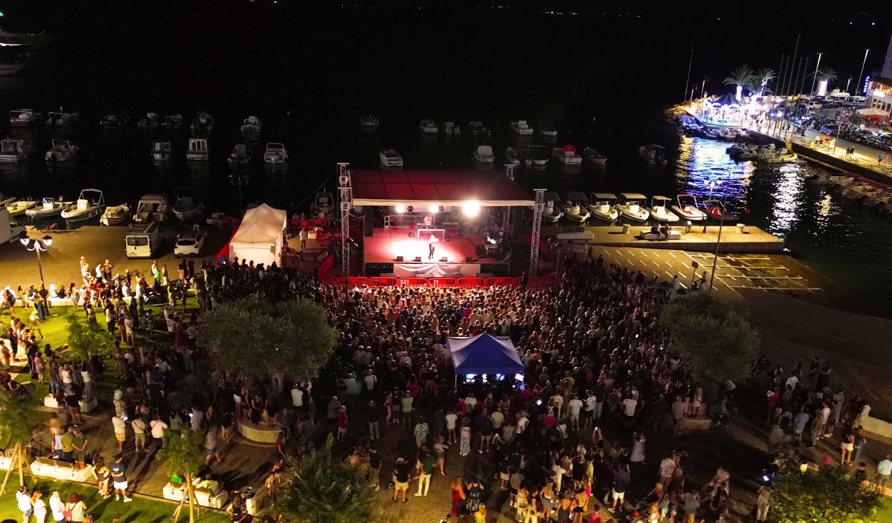 Al momento stai visualizzando Grande successo per la prima edizione di YOUTH! ARGENTARIO che si è conclusa sabato 31 agosto a Porto Santo Stefano