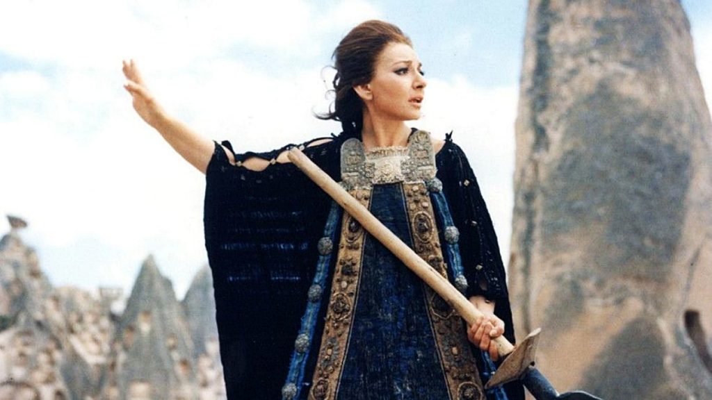 Scopri di più sull'articolo FONDI FILM FESTIVAL DAL MUSEO ARCHEOLOGICO NAZIONALE E VILLA DI TIBERIO DI SPERLONGA AL VIA LA TREDICESIMA EDIZIONE