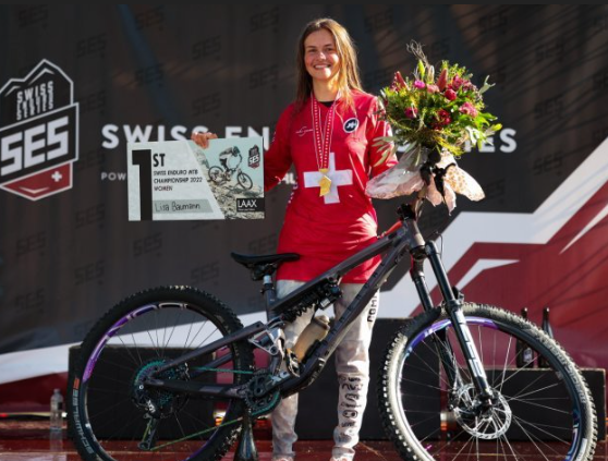 Scopri di più sull'articolo LOSANNA: LISA BAUMANN E ANDREAS KOLB NUOVI CAMPIONI EUROPEI MTB DOWNHILL