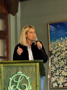 Scopri di più sull'articolo VIMERCATE: PRESENTATO IL LOGO E LE IDEE CHE MUOVONO IL “PATTO POLITICO PER IL NORD” IL DISCORSO DI LISA MOLTENI