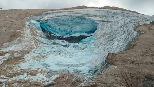 Scopri di più sull'articolo BELLUNO: “GLI EFFETTI DEL CAMBIAMENTO CLIMATICO SULLE DOLOMITI” COSA STA SUCCEDENDO ALLE NOSTRE MONTAGNE