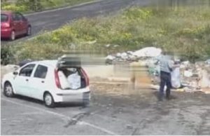 Scopri di più sull'articolo CATANIA: LA POLIZIA LOCALE TRA SANZIONI E PROVVEDIMANTI PENALI CONTRASTA ILLECITI DI ABBANDONO RIFIUTI