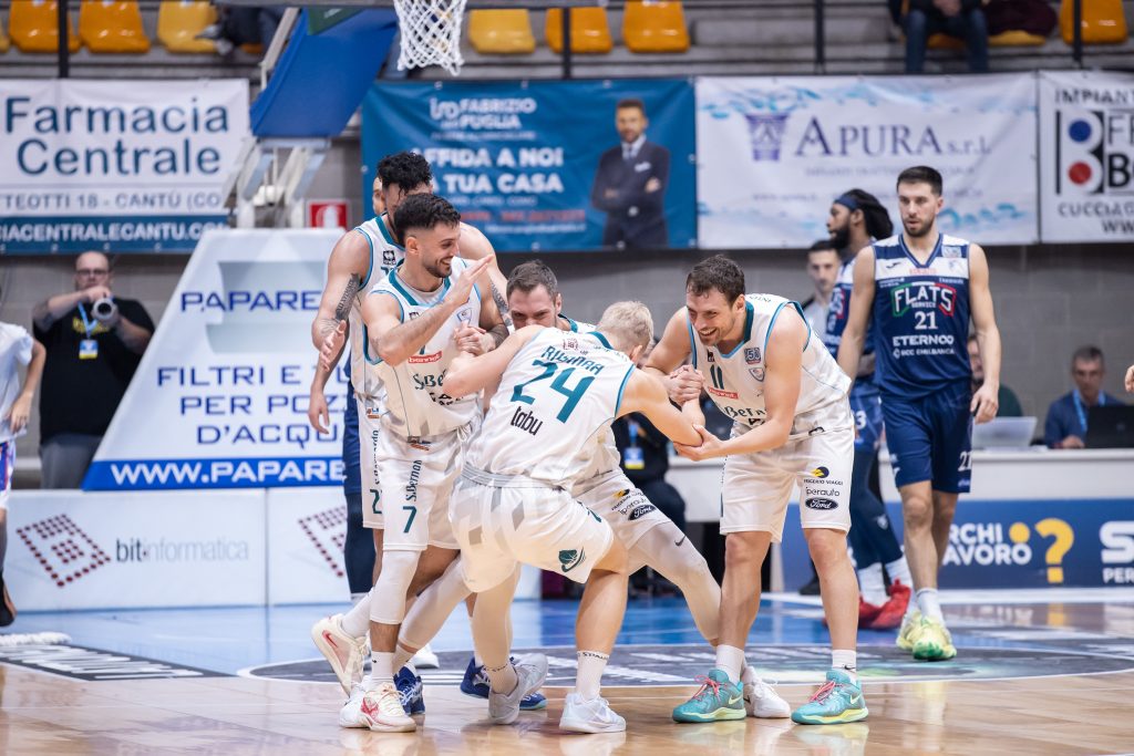 Scopri di più sull'articolo DESIO: ACQUA SAN BERNARDO SUL CAMPO DI DESIO BATTE LA FORTITUDO BOLOGNA CON UN BEL GIOCO E BELL’ATTEGGIAMENTO