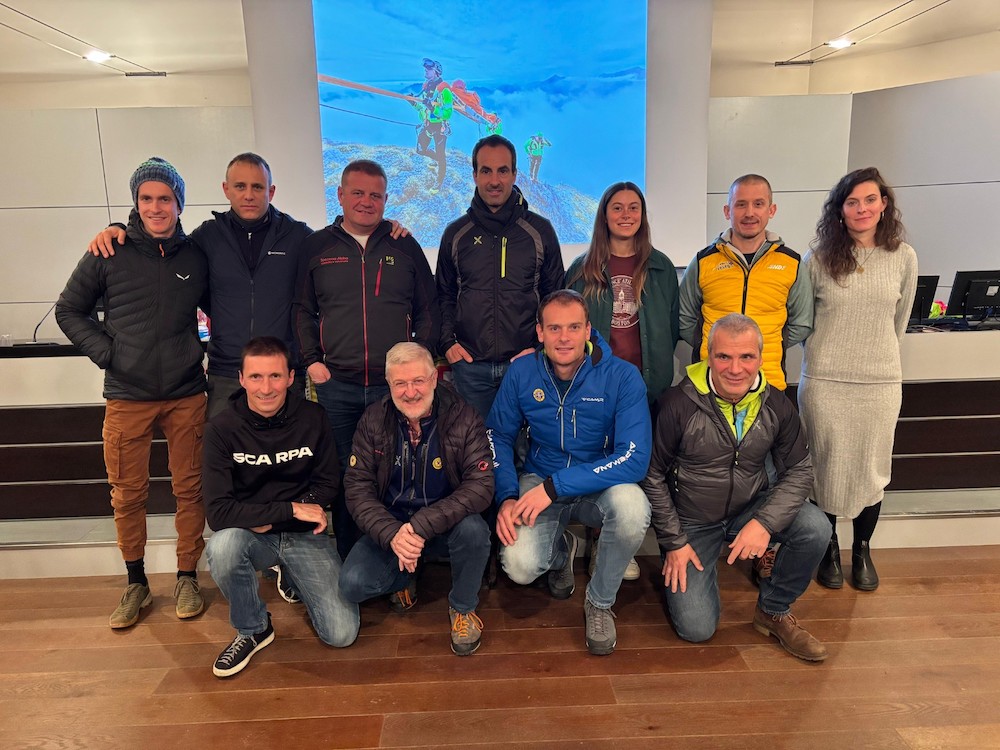Scopri di più sull'articolo BARZIO: MONTAGNA E SPORT CONVEGNO A BARZIO PER PARLARNE E TROVARNE NUOVI SPUNTI