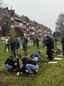 Scopri di più sull'articolo ZIBIDO SAN GIACOMO: “FORESTAMI” PRESSO IL PARCO DI VIA MORO REALIZZATA NUOVA AREA BOSCHIVA