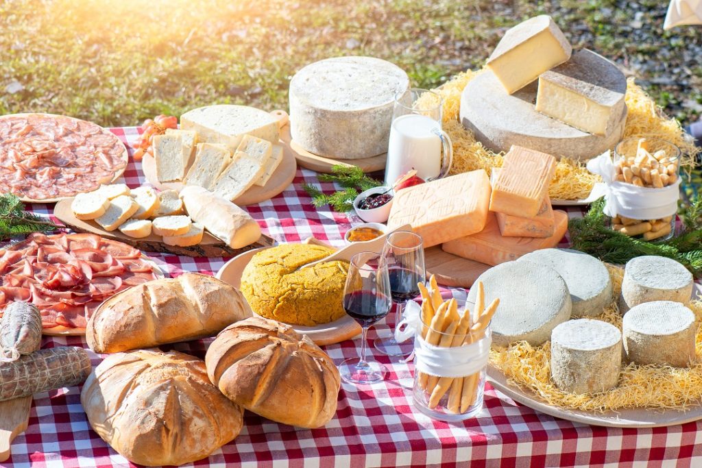 Scopri di più sull'articolo MILANO: “MADE IN LOMBARDIA” L’AGROALIMENTARE REGIONALE PROTAGONISTE A DUBAI PER LA NONA EDIZIONE DELLA SETTIMANA DELLA CUCINA ITALIANA NEL MONDO