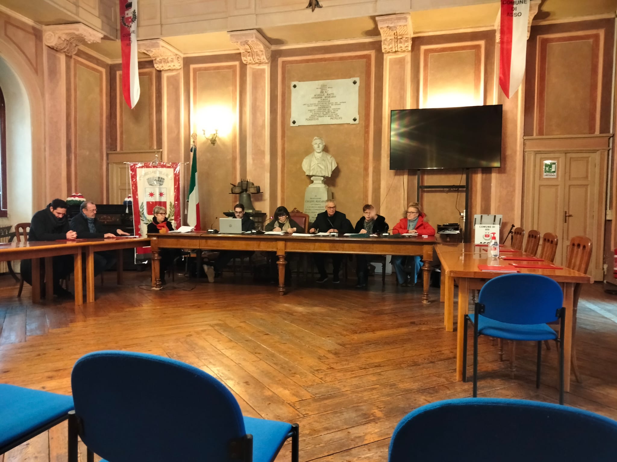 Scopri di più sull'articolo ASSO: SI DIMETTONO QUATTRO ASSESSORI ACETI A RISCHIO COMMISSARIAMENTO