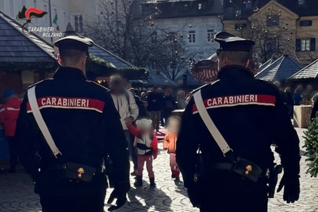 Scopri di più sull'articolo Bressanone: Bambinaia ubriaca, militari dell’Arma soccorrono una bimba di 2 anni