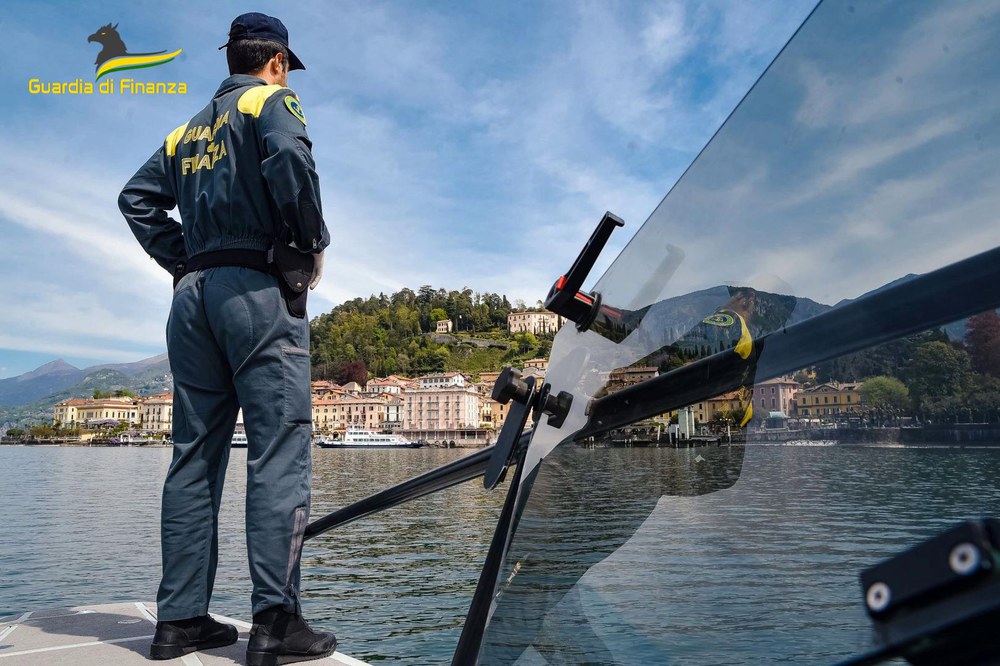 Scopri di più sull'articolo COLICO: “BOOT AND BREAKFAST” IRREGOLARE SUL LAGO DI COMO