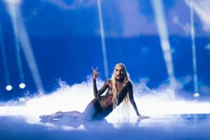 Scopri di più sull'articolo EUROVISION: UFFICIALI I 12 PARTECIPANTI E NOVITA’ SUL FRONTE CONDUTTORI E OSPITI
