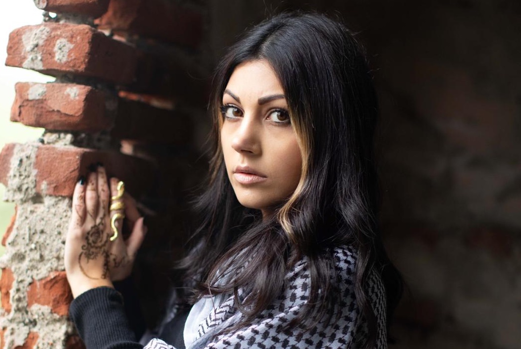 Al momento stai visualizzando “ANA DAMMI FALASTINI”: NEIDIA reinterpreta il simbolo della resistenza palestinese e lo trasforma in un inno di denuncia sociale
