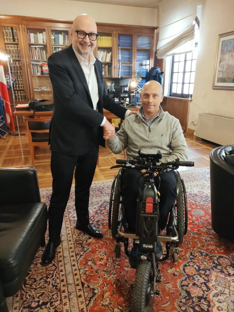 Scopri di più sull'articolo PORDENONE: Atleta paralimpico Luca Galimberti in Comune