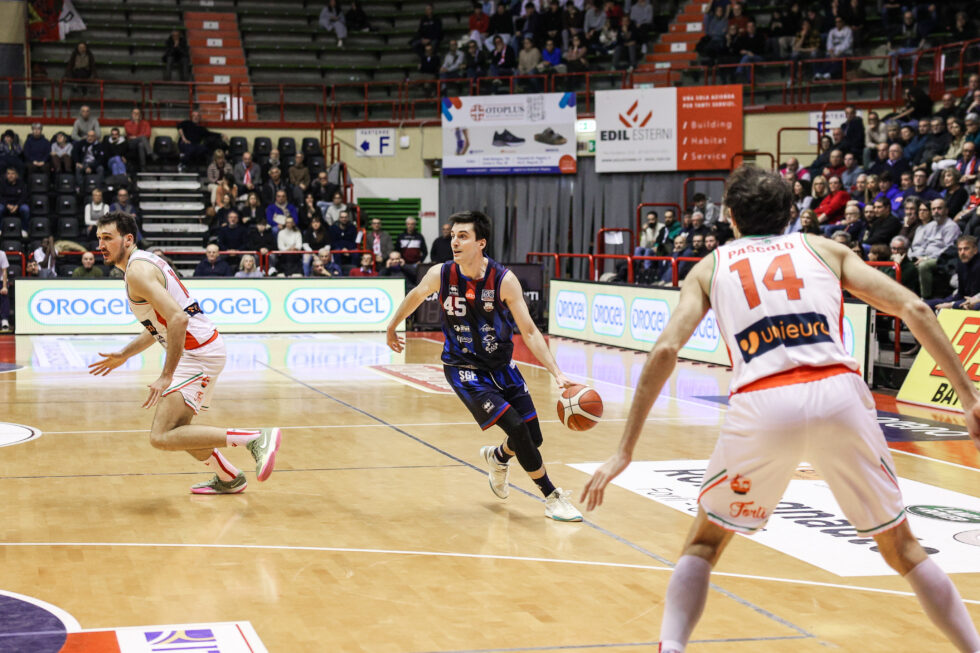 Al momento stai visualizzando RIETI: Con le unghie e i denti la Sebastiani si prende la vittoria per 64-65 a Forlì