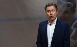 Scopri di più sull'articolo CICLISMO: SILVIO MARTINELLO HA PRESENTATO LA SUA SQUADRA CANDIDATA A DIRIGERE LA FCI