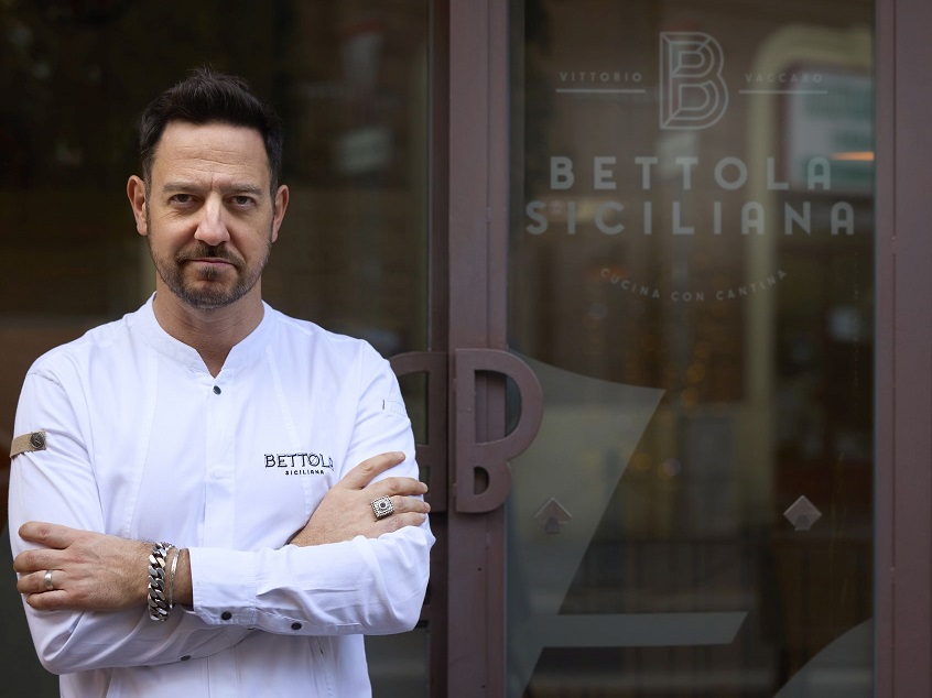 Scopri di più sull'articolo VITTORIO VACCARO porta a Milano la cucina siciliana autentica con il suo primo ristorante BETTOLA SICILIANA!