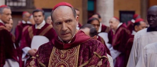 Al momento stai visualizzando LEGNANO: “Conclave” di Oscar Edward Berger presso la sala Ratti