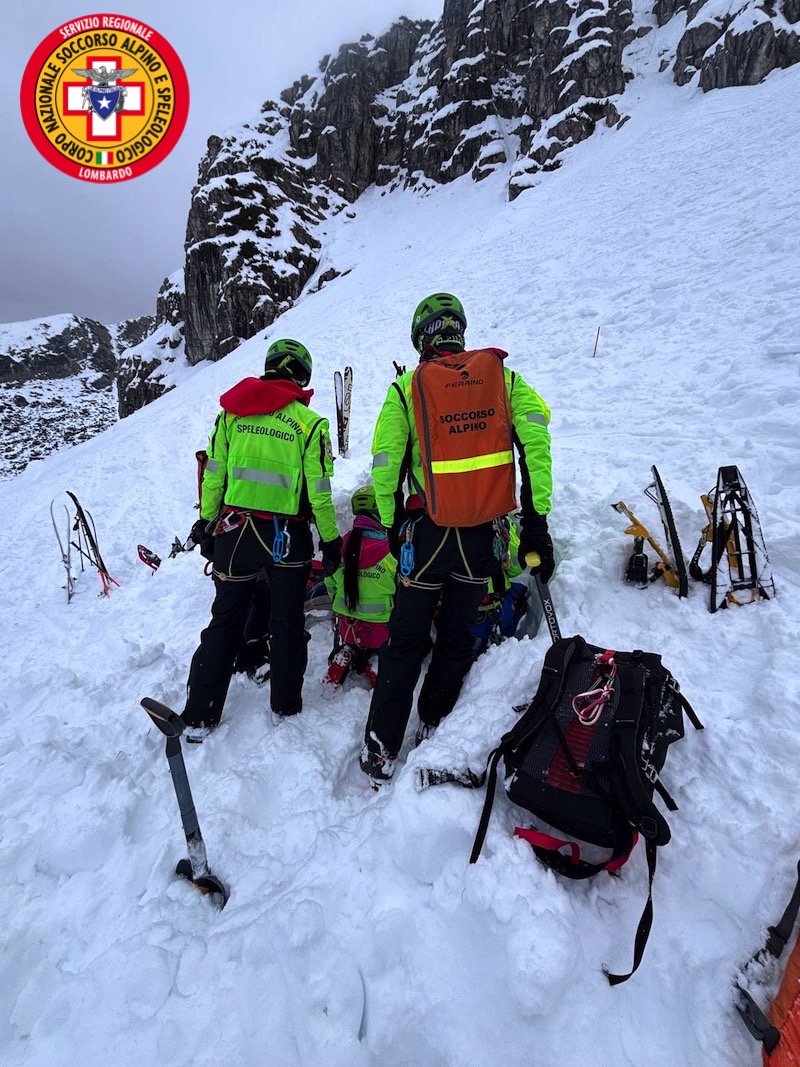 Scopri di più sull'articolo VALTORTA: ESERCITAZIONI DEL SOCCORSO APLINO CON UNA VENTINA DI OPERATORI IMPEGNATI