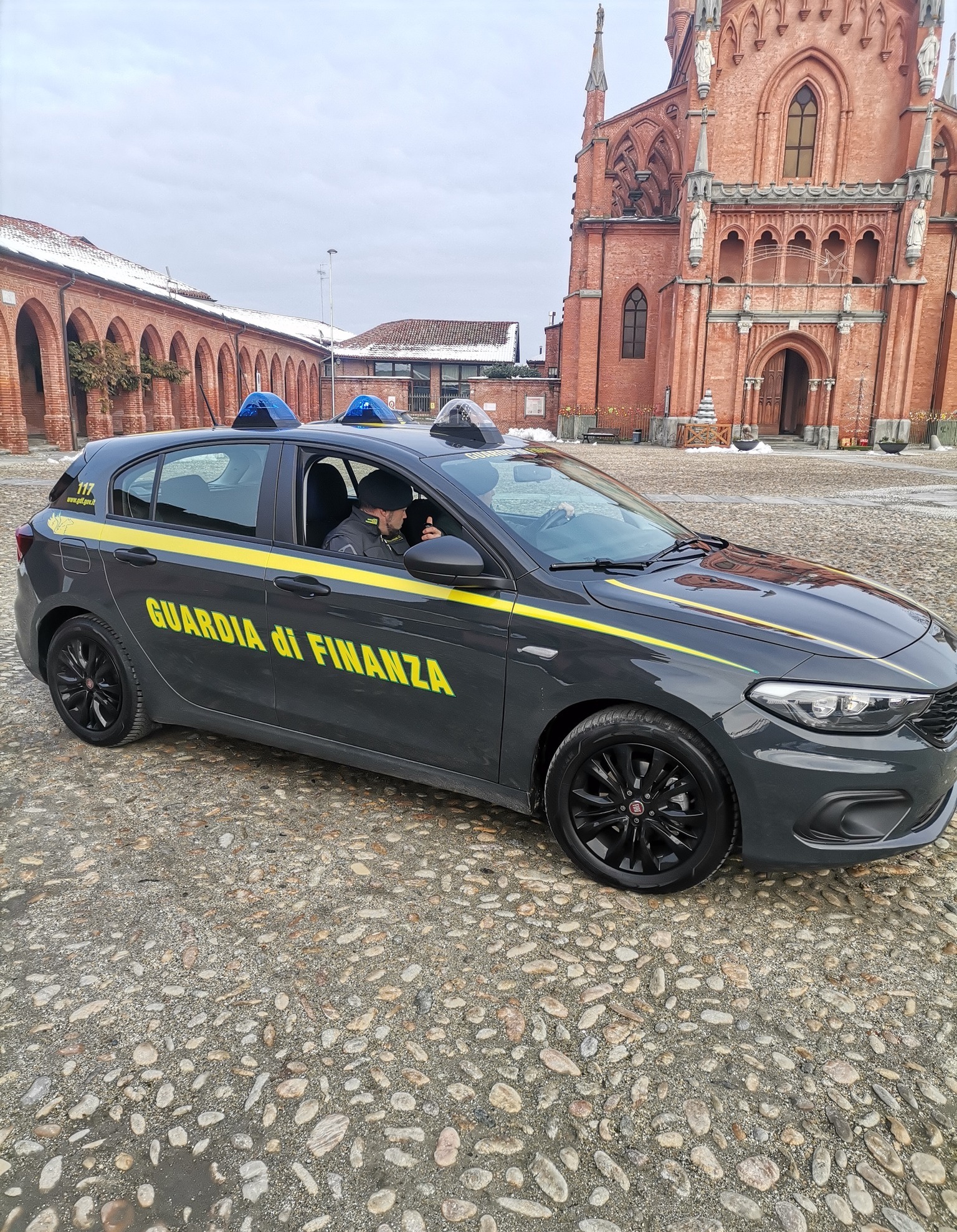 Scopri di più sull'articolo BRESCIA: Associazione a delinquere di stampo mafioso dedita alla commissione di reati fiscali