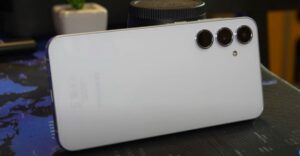 Scopri di più sull'articolo Samsung Galaxy A55 nel 2025– E ancora Il re della fascia media