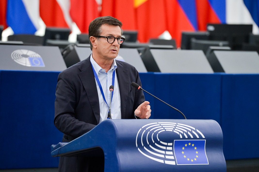 Scopri di più sull'articolo Strasburgo: Un piano per sostenere le industrie ad alta intensità energetica nel processo di decarbonizzazione