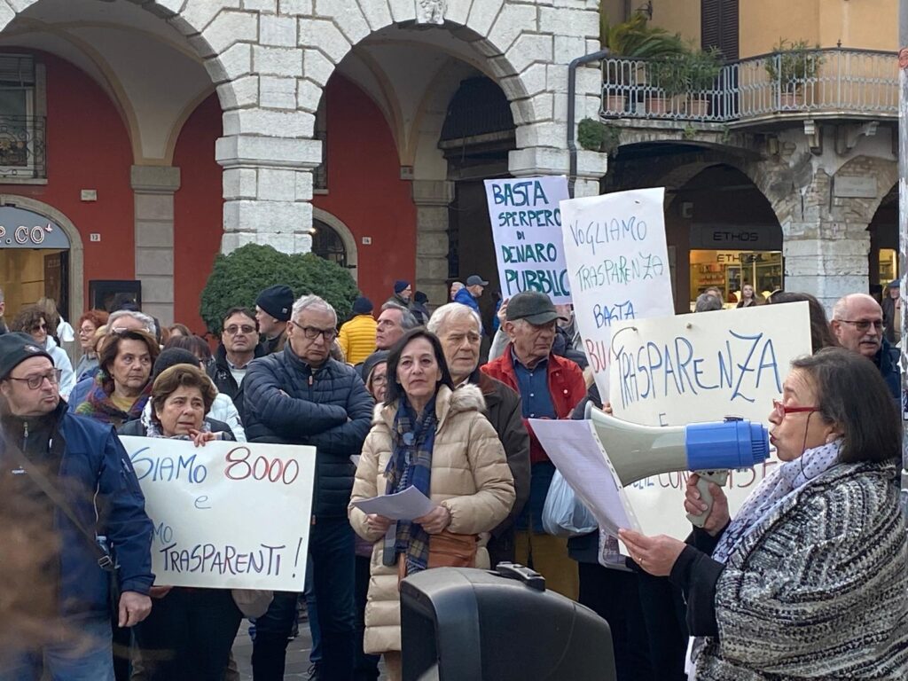 Scopri di più sull'articolo DESENZANO DEL GARDA: LA POLTICA DELLA REGIONA CHE FA I GIRAVOLTA SULL’OSPEDALE DELLA CITTA’