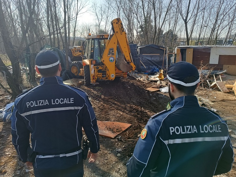 Scopri di più sull'articolo Cinisello Balsamo: Sgomberato un insediamento abusivo in via Galilei