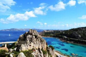 Scopri di più sull'articolo LA MADDALENA: LAVORARE AL MARE E SU UN IMBARCAZIONE  DA TURISMO