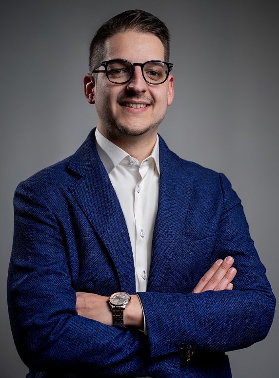 Scopri di più sull'articolo Siamo Asso sarà in campo alle prossime elezioni: Mirko Donadini Pina scelto come candidato sindaco