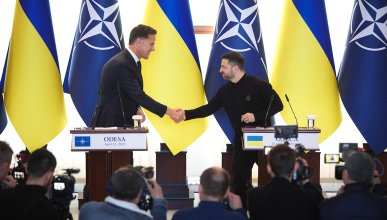 Scopri di più sull'articolo Il Segretario Generale della NATO Mark Rutte e il Presidente ucraino Volodymyr Zelensky a Odessa, Ucraina
