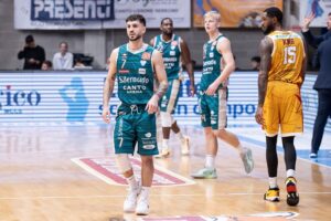 Scopri di più sull'articolo SABATO L’ACQUA S.BERNARDO VA AD AVELLINO PER BLINDARE IL TERZO POSTO