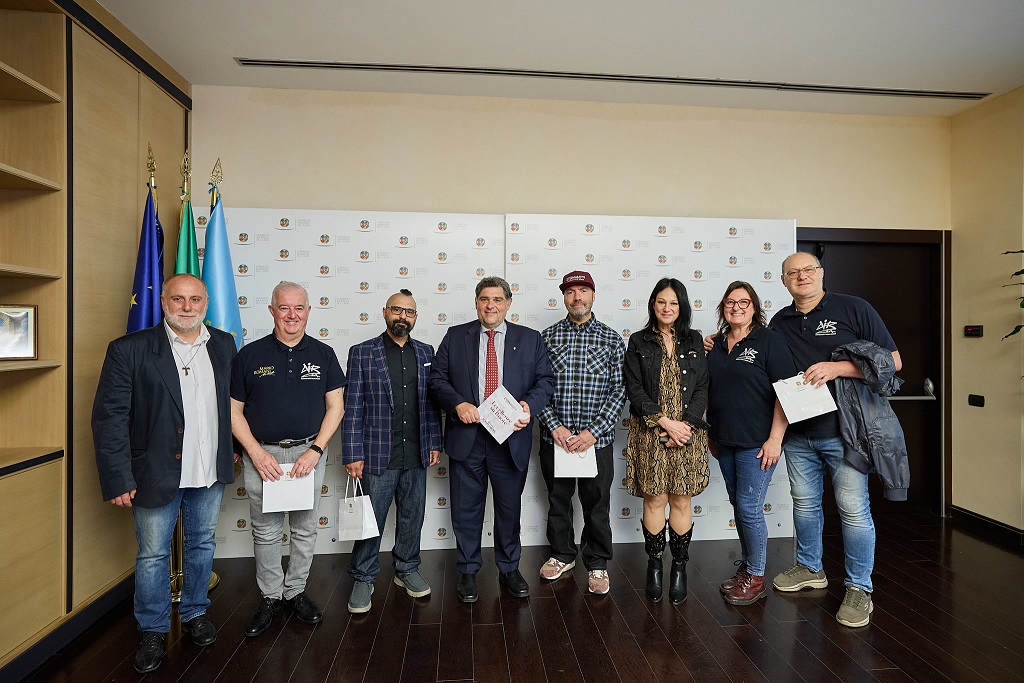 Scopri di più sull'articolo Roma: Il murales di Eternal City trova casa nella sede del Consiglio Regionale del Lazio