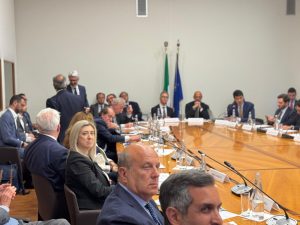 Scopri di più sull'articolo Infrastrutture: Amirante “Porto Trieste strategico per rete Imec”