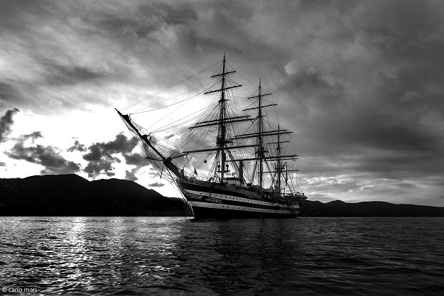 Scopri di più sull'articolo Galata Museo del Mare celebra gli oceani: arte, memoria e futuro un viaggio cinematografico nei mari del pianeta