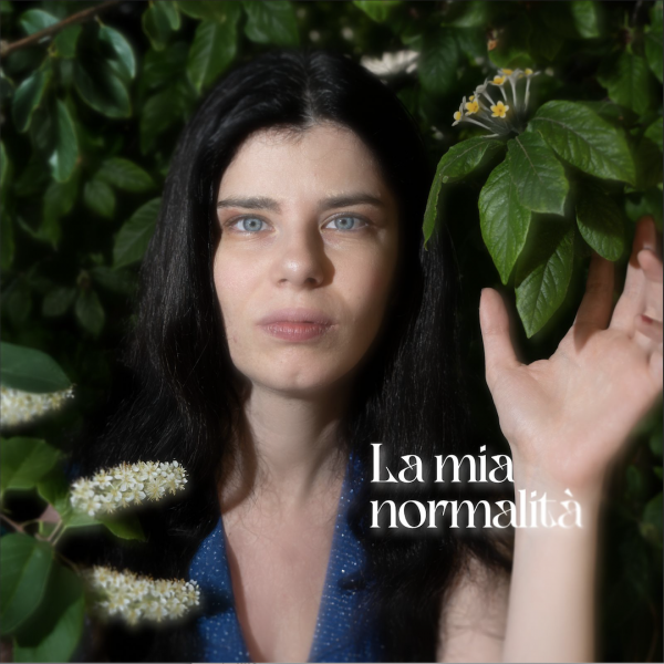 Al momento stai visualizzando MUSICA: ANNACHIARA CECERE CANTA “LA NORMALITA” NUOVA PRODUZIONE MUSICALE IN USCITA A BREVE