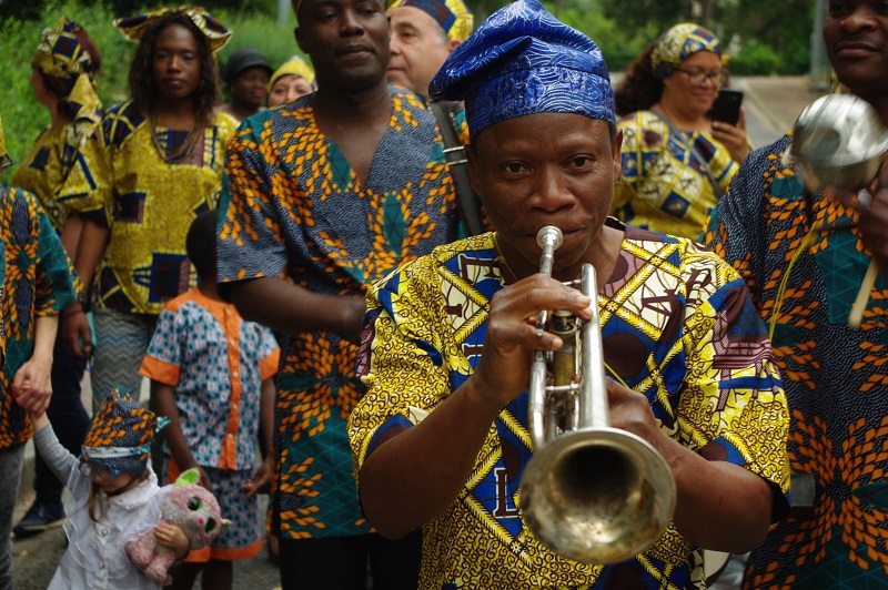 Scopri di più sull'articolo Desio: Suoni Mobili Party, festival con performance live della Fanfara Olaïtan