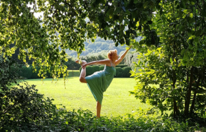 Scopri di più sull'articolo COMO: CORSO DI YOGA AL CASTELLO BARADELLO CON LUISA AZZERBONI RELAX E BENESSERE ALLA SPINA VERDE