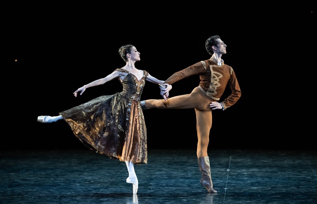 Al momento stai visualizzando Da Buenos Aires a Genova. Un mare di danza. Incontro con Marianela Nuñez, étoile del Royal Ballet di Londra