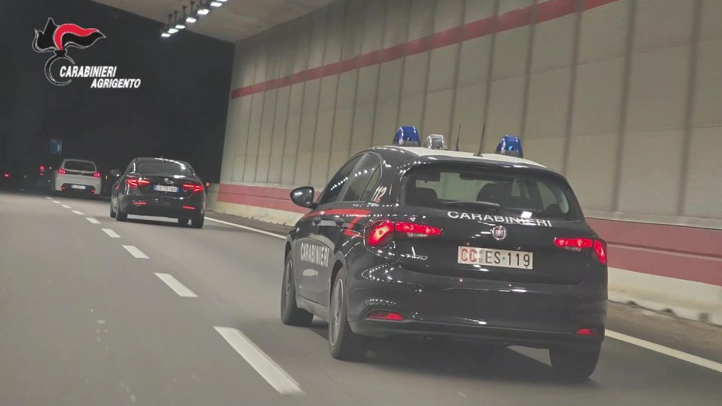Scopri di più sull'articolo BRESCIA: IL NUCLEO INVESTIGATIVO DELLA COMPAGNIA DI DESENZANO IMPEGNATO IN UNA VASTA OPERAZIONE CON ARRESTI PER TENTATO OMICIDIO E ALTRI REATI