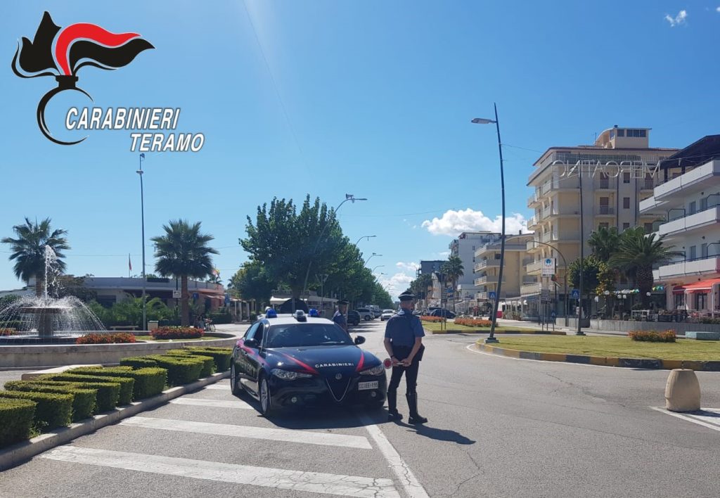 Scopri di più sull'articolo CARABINIERI: TORTORETO (TE), VIOLENZA SESSUALE DI GRUPPO E LESIONI AGGRAVATE