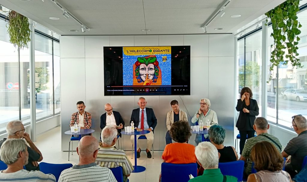 Scopri di più sull'articolo PORDENONE: L’ARLECCHINO ERRANTE – FESTA INTERNAZIONALE DEL TEATRO VIVO