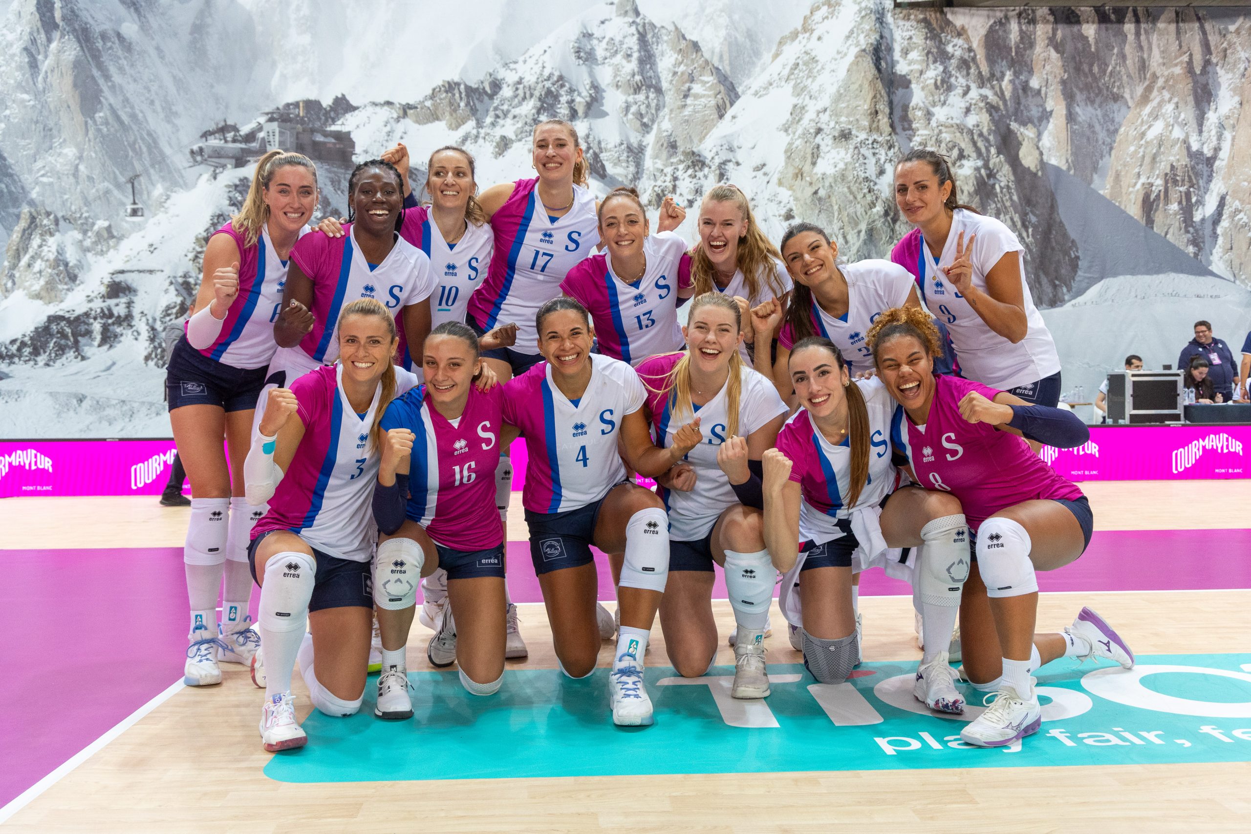 Scopri di più sull'articolo Savino Del Bene Volley: successo 3-1 nella semifinale della Courmayeur Cup – Battuta la Numia Vero Volley Milano